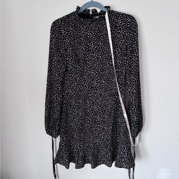 Misguided A Line Dress With High Neck in Black Leopard Print NWT Size 6 Lined - Picture 2 of 15